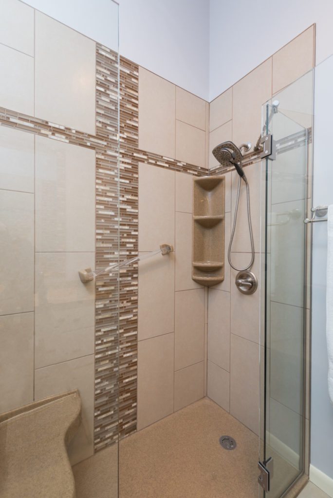 The new walk-in Onyx shower