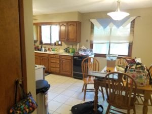 Eat in kitchen before kitchen remodel